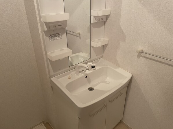 シン・シン・ハウスCの物件内観写真